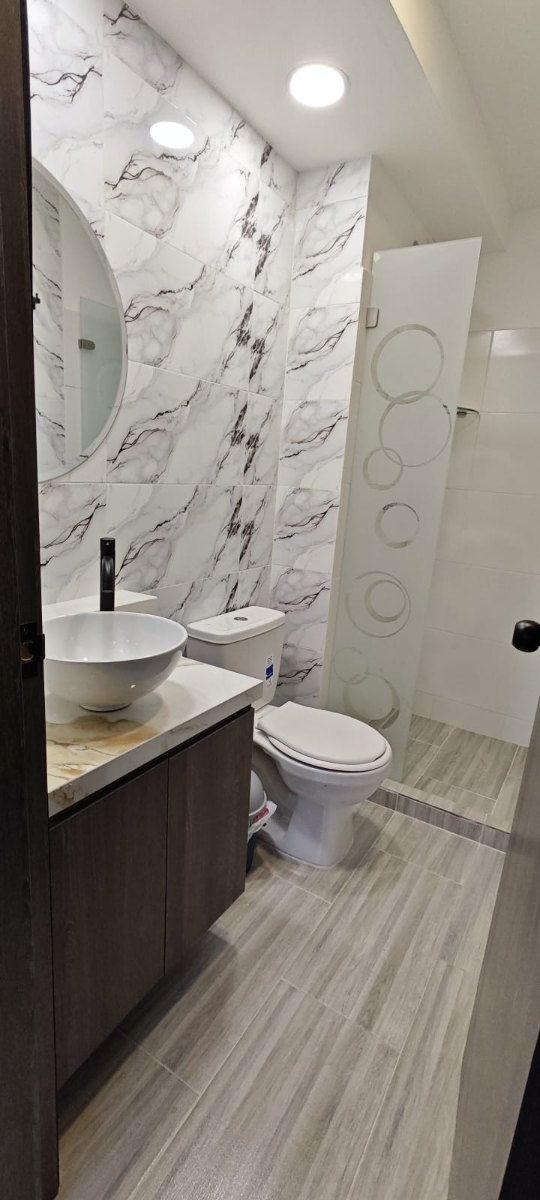 Cl. 183 #70-98, Bogotá, Colombia 4